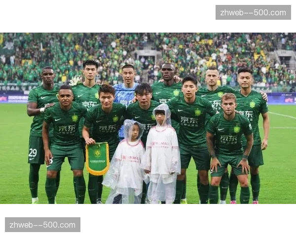 北京国安主场三球完胜大连英博，蒙哥马利战术调整见效